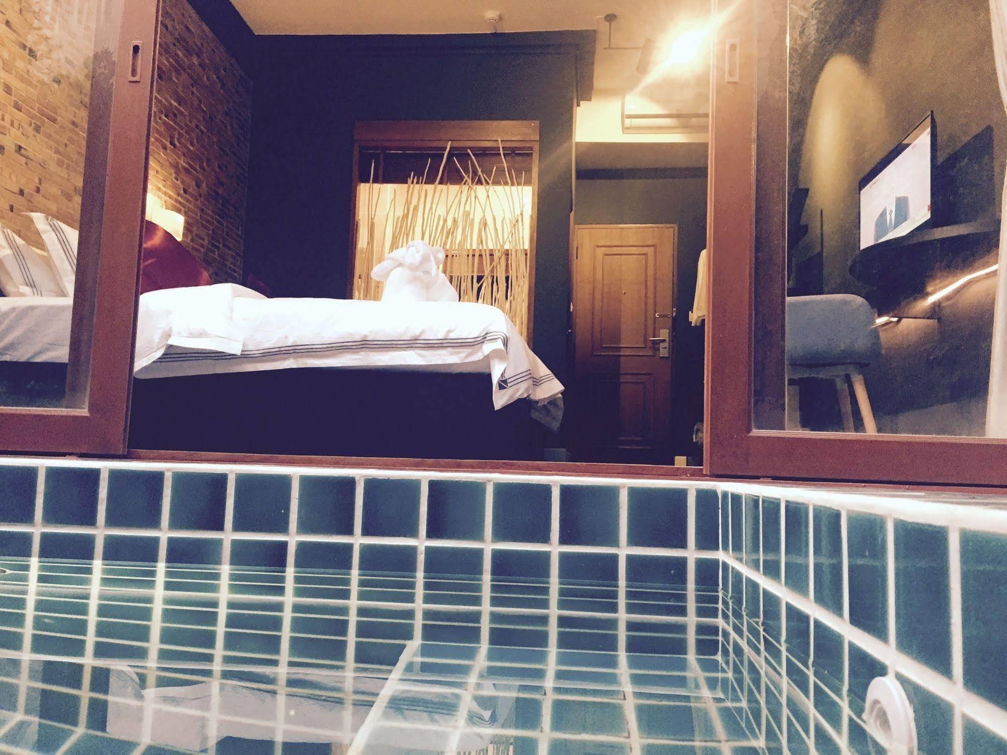 จอยฟูล ไทย บูทิก โฮเต็ล เชียงใหม่ Hotel ภายนอก รูปภาพ